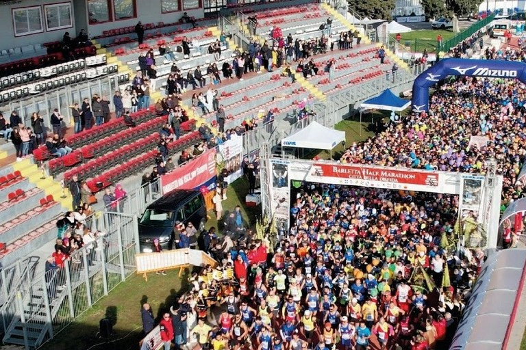 Barletta, il battito della corsa: molto più di una maratona