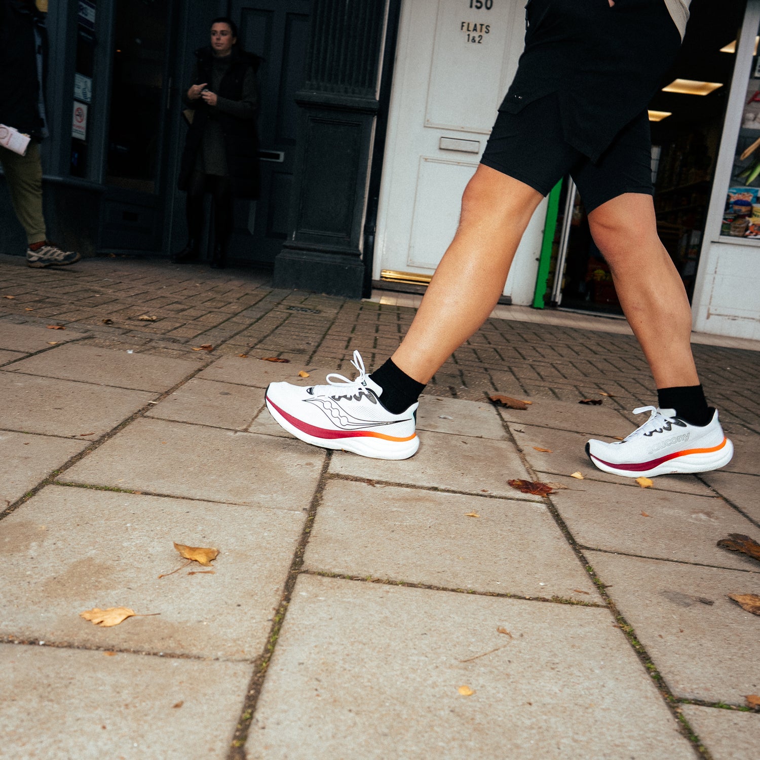 SAUCONY RIDE 19  Men's-
145 BLACK/PEWTER/
172 WHITE/CRIMSON